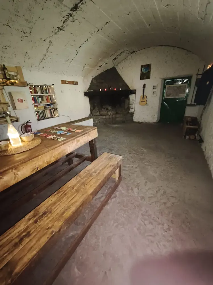 Chimenea del refugio de La Larri